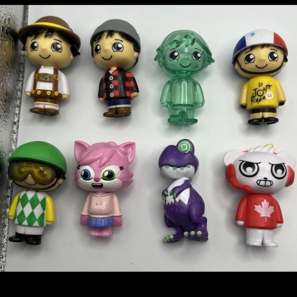 Ryan's World Lot Set of 8 Mini Figures Collectible Variety Ryan Lexa Panda 2"